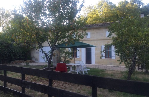 Saint-Seurin-sur-l'Isle House | Beautiful stone house near St Emilion