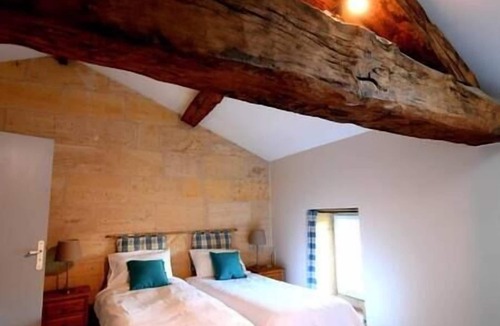 Ruch House | Beautiful Character Stone Family Property in the Saint-Emilion area