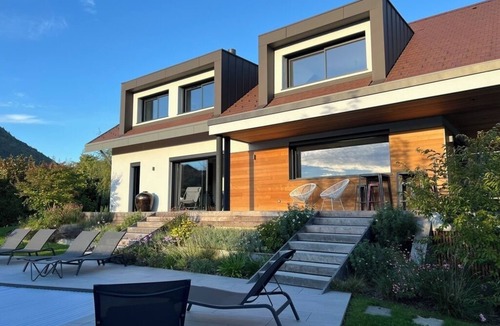 Menthon-Saint-Bernard House | Beautiful new villa - great views on lake and mountains - quiet environment