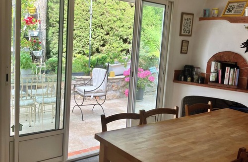 Le Rouret House | Beautiful, spacious villa—perfect for a summer vacation for 5–6 people -
