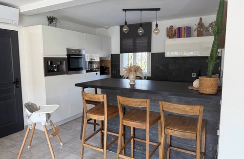 Le Castellet House | Beautiful villa with pool