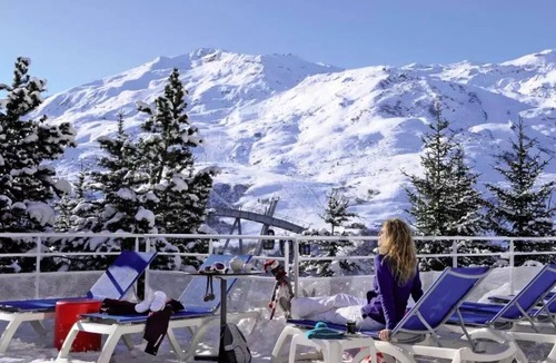 Les Menuires Hotel | Belambra Clubs Les Menuires - Snow And Heaven - Half board - 2 Rooms Essential 2 Adults and 2 Children with Balcony and View Impregnable Mountain