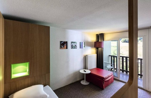 Eaux-Bonnes Hotel | Belambra Clubs Gourette - Lou Sarri - Half board - Classic Accommodation 2 Adults with balcony