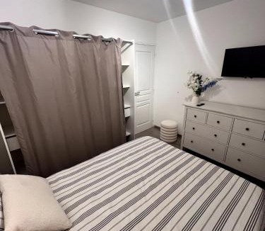 La Nartelle Villa | Belle maison avec piscine privative dans une résidence calme et securisee