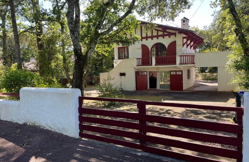 Le Moulleau House | Belle Villa Basque Familiale au Coeur du Moulleau