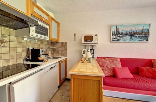 Saint-Martin-de-Belleville Apartment | Bright apartment near slopes, balcony, 4 people