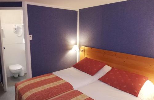 Fumel Hotel | Brit Hotel Vallee du Lot