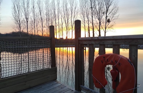 Saint-Germain-les-Vergnes Cabin | Cabane sur Pilotis au Dessus de L'étang, Déconnexion et Cocooning Assuré !