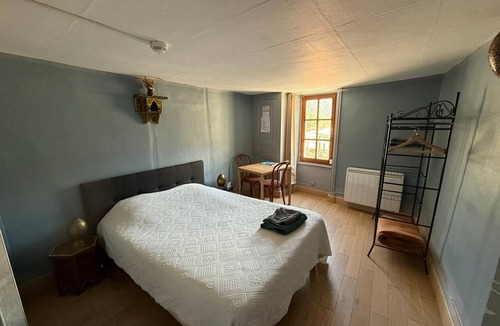 Chatillon en Bazois Hotel | Café Hôtel du Dauphiné