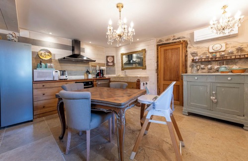 Jure House | Campagne Médicis - Renovated stone building with swimming pool, jacuzzi and sauna