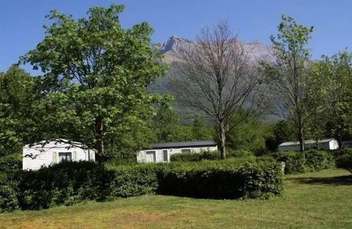 Saint-Pierre-d'Albigny House | Camping du Lac de Carouge * - Mobile home 3 bedrooms & terrace 6 people