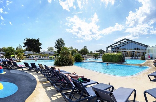 Saint-Georges-d'Oleron House | Camping Les Grosses Pierres ***** - Mobile Home PMR 3 Rooms 6 People