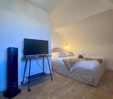 Brive-la-Gaillarde Apartment | Casa Foch #2 - T1 bis - Proche Hyper Centre