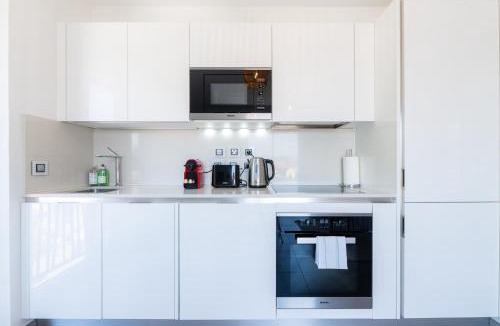 Saint-Tropez City Centre Apartment | Casita 4 - Appartement avec piscine, gym & parking