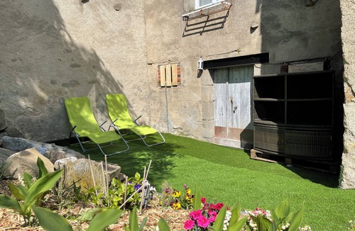 Sainte-Therence House | Central France: Large vacation home for 13 people Le Relais d'Antan *