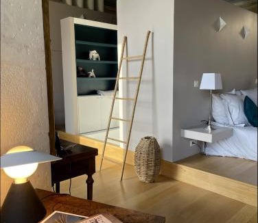 Saincaize-Meauce Bed & Breakfast | Château de Meauce, Chambre Marguerite de Meauce