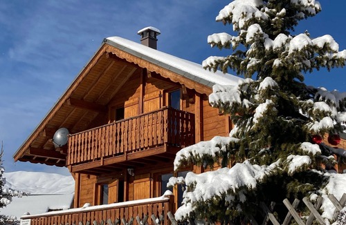 La Toussuire Ski Chalet | Chalet Individuel 9 Personnes Départ et Retour Skis aux Pieds