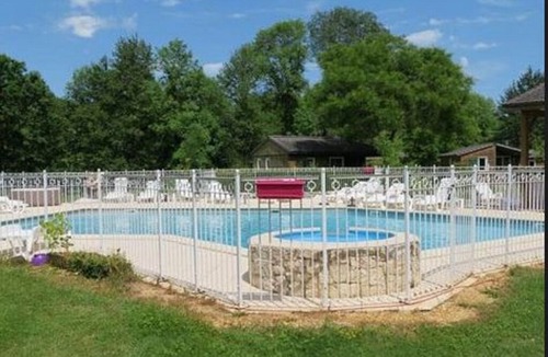 Terrasson-la-Villedieu Villa | CHALET CONFORT 1 - the clos of the mill