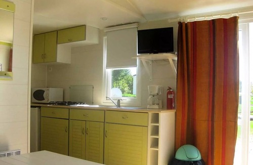 Le Fouilloux Ski Chalet | Chalet du Vigneron (4–5 people) – 4–5 people (up to 4 people included in the price)