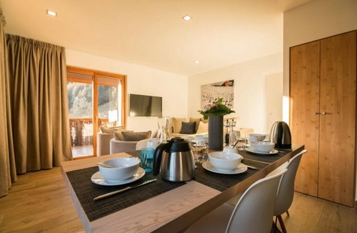 Praz-sur-Arly Ski Chalet | Chalet, fitness, sauna, hammam, terrace, balcony, fireplace or stove, tv, 197-212m², Praz sur Arly