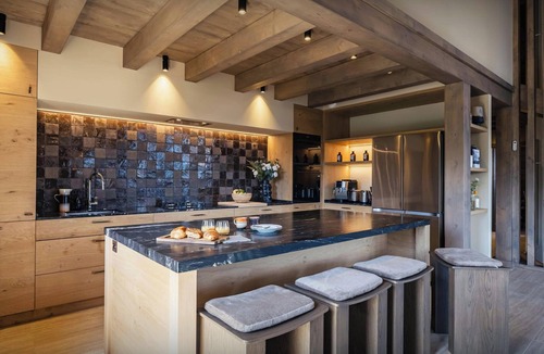 Combloux Ski Chalet | Chalet Galata -Luxury holidays for 12 with sauna and hot tub - OVO Network