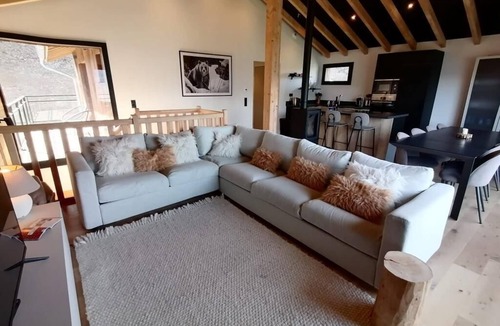 Montalbert Ski Chalet | Chalet, Ground floor, terrace, fireplace or stove, tv, 151m², Montalbert
