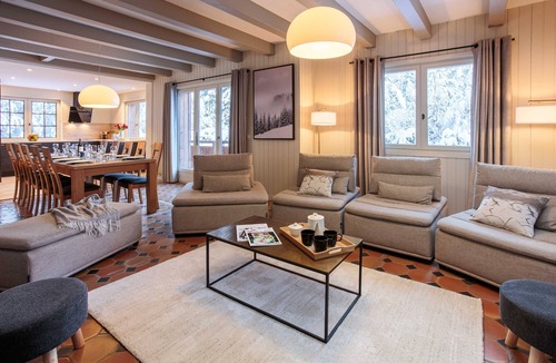 Les Praz-de-Chamonix Ski Chalet | Chalet le Tricouni - sleeps 10 guests in 5 bedrooms with Nordic Bath