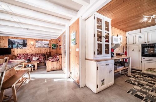 Thonon-les-Bains Ski Chalet | Chalet 'Phidel - 11 People' with Mountain Views, Private Terrace, and Wi-Fi