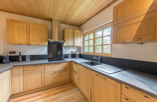Saint-Jorioz Ski Chalet | Chalet Prairie - Chalet rénové avec Vue Montagne
