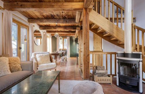 Les Praz-de-Chamonix Ski Chalet | Chalet Scandinave - Ski-in out Piste Flegere - Next to Golf - By Cozee Rentals