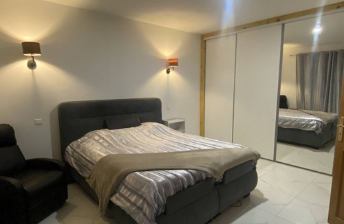 Allassac Bed & Breakfast | Chambres D'hôtes Élégante Prés de Varetz