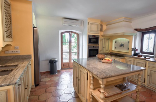 Seguret House | Characteristic country house with A/C and a pool