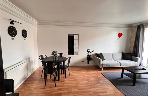Arnouville les Gonesse Apartment | Charmant Appartement Le Joyau Caché Proche Paris - CDG - Stade de France