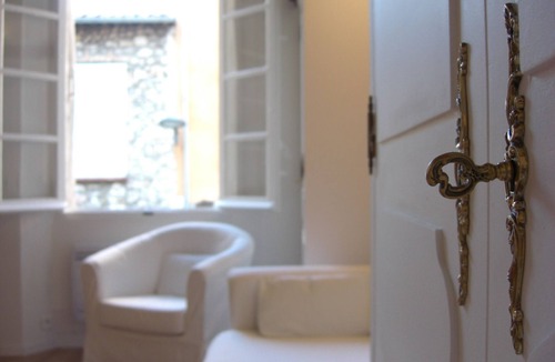 Antibes City Centre Apartment | Charmant Studio Le Pescadou Antibes