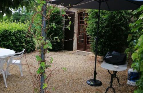 Thenon House | Charmante maison de campagne avec piscine partagée, 4 personnes - FR-1-616-424