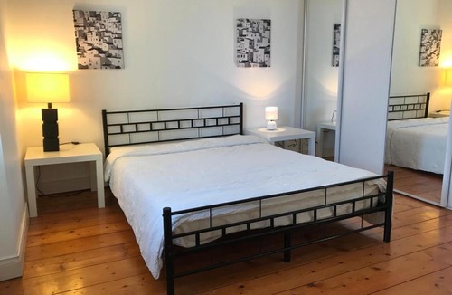 Croix Chapeau House | Charming 5-Bedroom House in Croix-Chapeau, La Rochelle, France