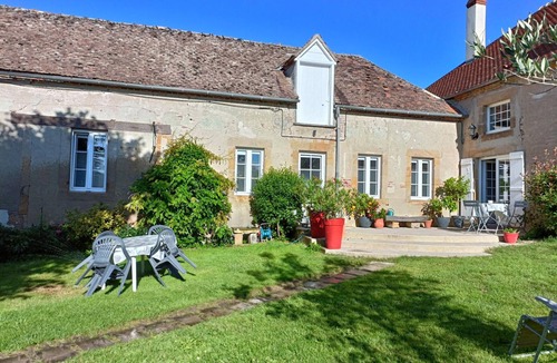 Neuvy Cottage | Charming House with Shared Pool, Views of Moulins, and Private Terrace