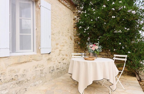 Tourtoirac Cottage | Charming stone house with garden, fireplace and Wifi
