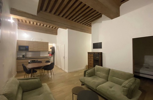 1st Arrondissement Apartment | Classé 4 Presqu'ile Saint Nizier Coeur de Lyon