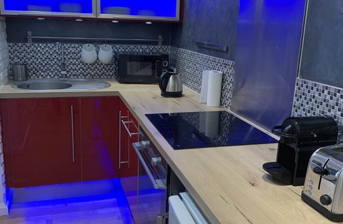Annecy Old Town Apartment | Comfort and calm in the heart of Annecy (30m2 hyper center)