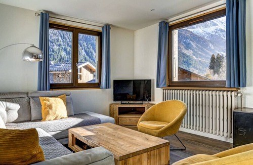 Les Praz-de-Chamonix Apartment | Cosy 120m2 | MtBlanc Views | Lift 5mn | Lake Golf