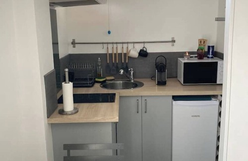 Sainte-Marguerite Apartment | Cosy & Quiet Studio 2 Steps from the Velodrome and the Metro