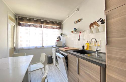 Sablon - Trudaine Apartment | Cosy, spacieux avec 3 chambres et espaces de travail - Pres Bas