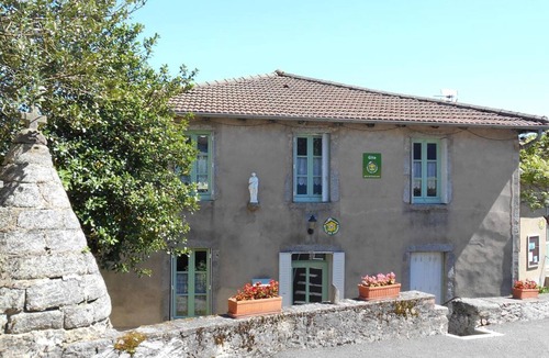 La Chabanne Cottage | Cottage for 14 guests in La Chabanne with WiFi and pets allowed