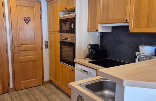 Les Gets Apartment | Cozy Duplex for 7 in Les Gets, Near Village Center and Slopes
