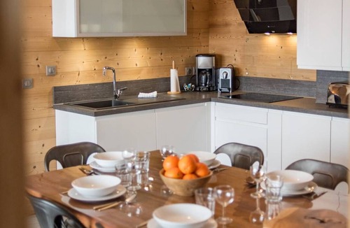 La Toussuire Apartment | Cozy apartment on the slopes up to 5 guests