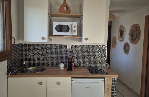 Saintes-Maries-de-la-Mer Apartment | Cozy& Zen rental in Camargue overlooking horses and ponds nature immersion