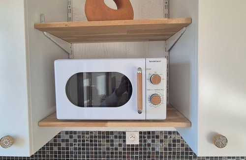 Saintes-Maries-de-la-Mer Apartment | Cozy& Zen rental in Camargue overlooking horses and ponds nature immersion