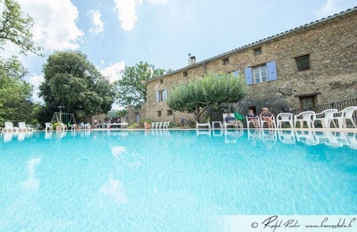 Signes Apartment | Detached 2-bedroom apartment in charming building, swimming pool and terrace