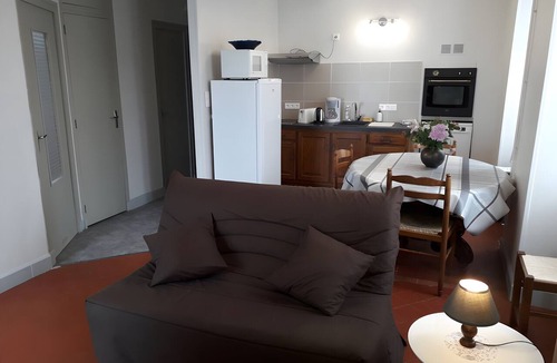 Chateau-Chinon House | Domaine de Gravillot: La Roche du Gravillot Cottage